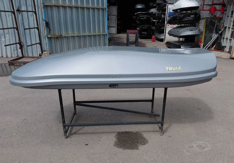Автобокс Thule Vision XXL б/у 650 л серый глянец