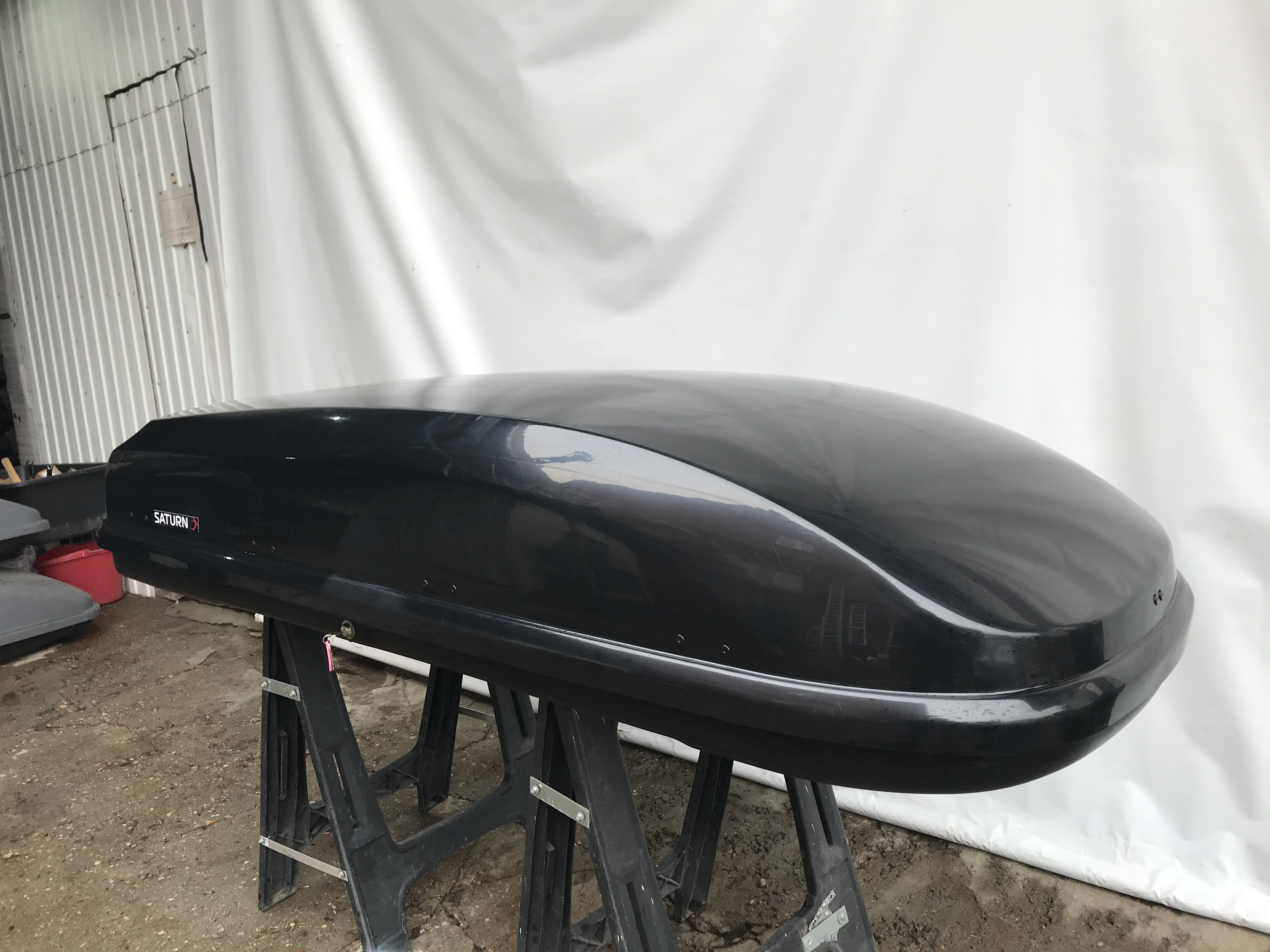 Автобокс Saturn 650 чёрный глянцевый двухсторонний Б/У