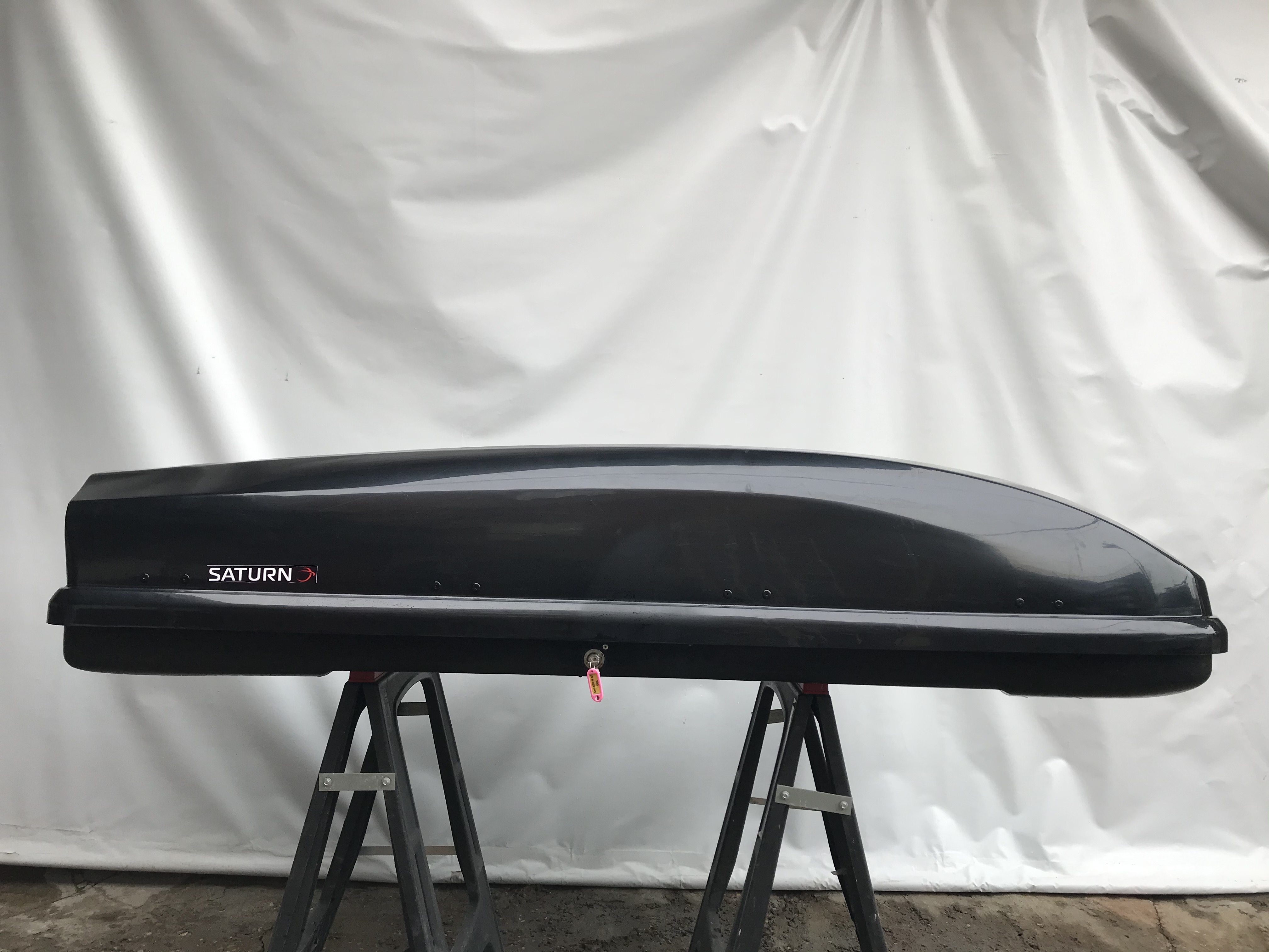 Автобокс Saturn 650 чёрный глянцевый двухсторонний Б/У