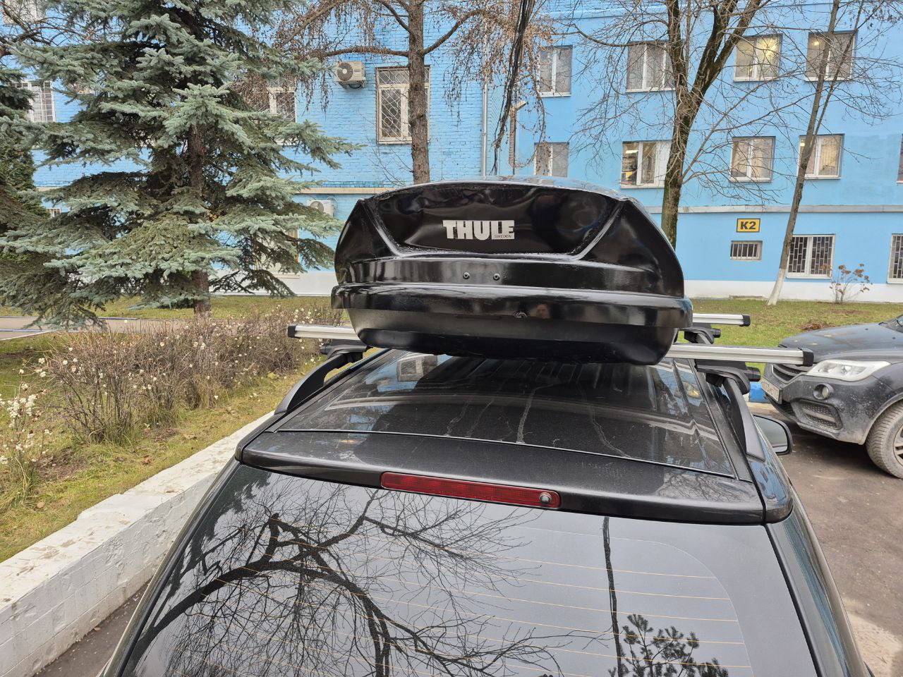 Автобокс Thule Motion 200 чёрный глянцевый Б/У Э-4