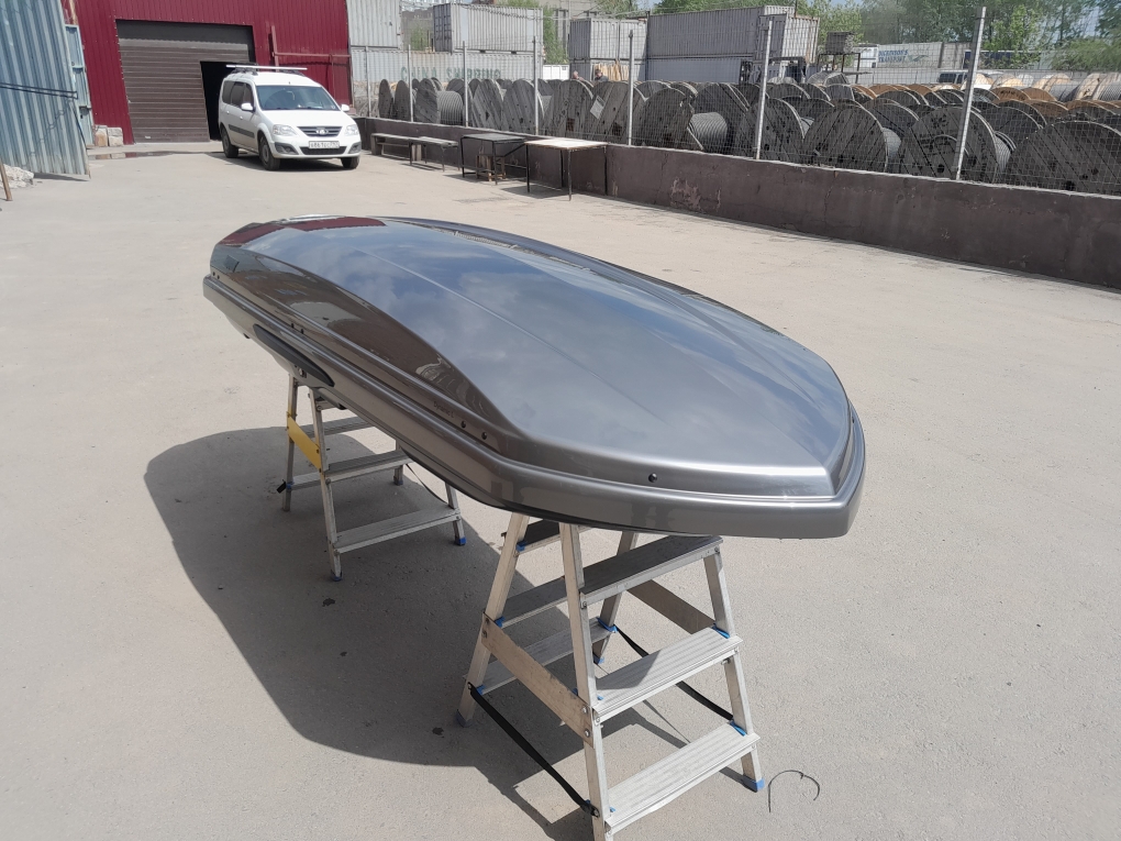 Автобокс Thule Dynamic 900 серый глянцевый Б/У