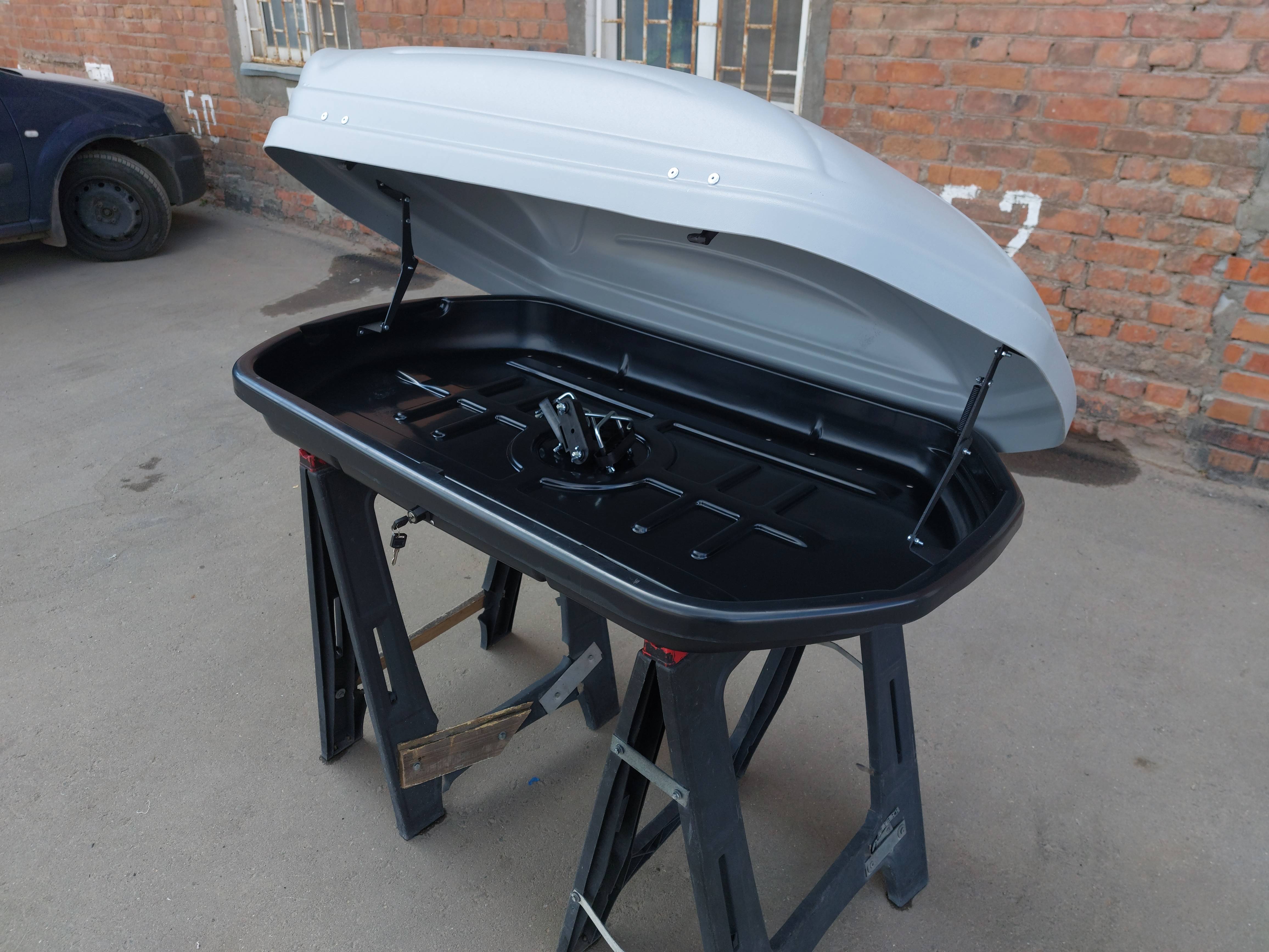 Автобокс на крышу Triton 350 silver matte (Тритон 350 серый матовый)