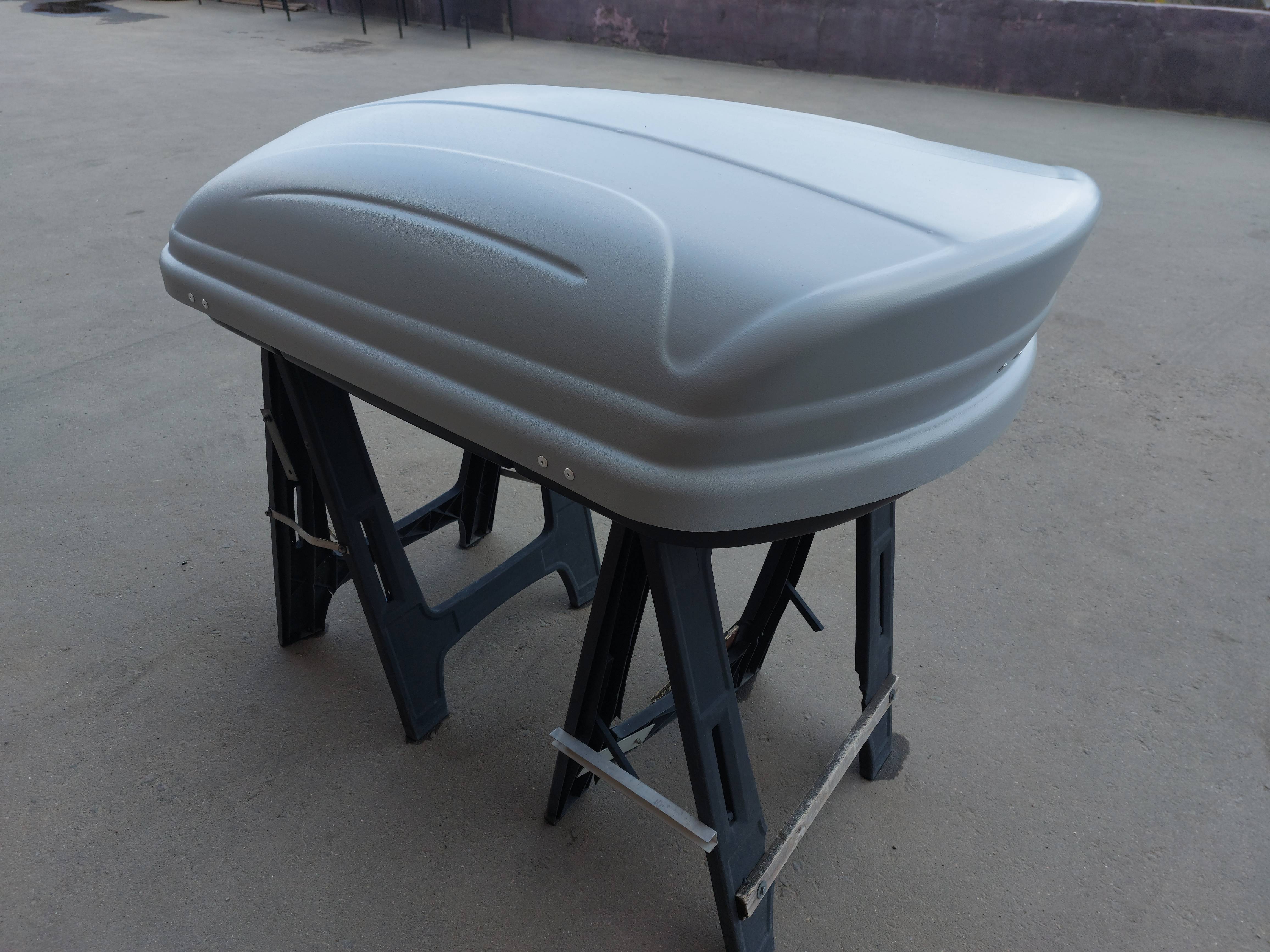 Автобокс на крышу Triton 400 silver matte (Тритон 400 серый матовый)