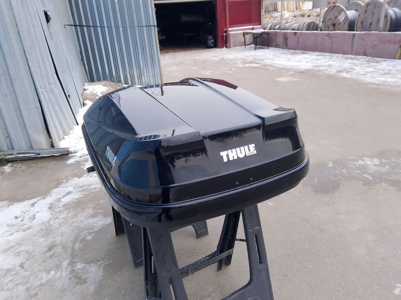 Автобокс Thule Touring 100 чёрный глянец Б/У 001 Э