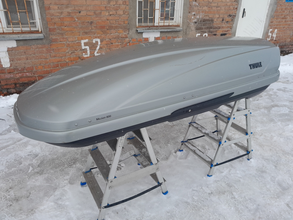 Автобокс Thule Motion 800 серый глянцевый Б/У