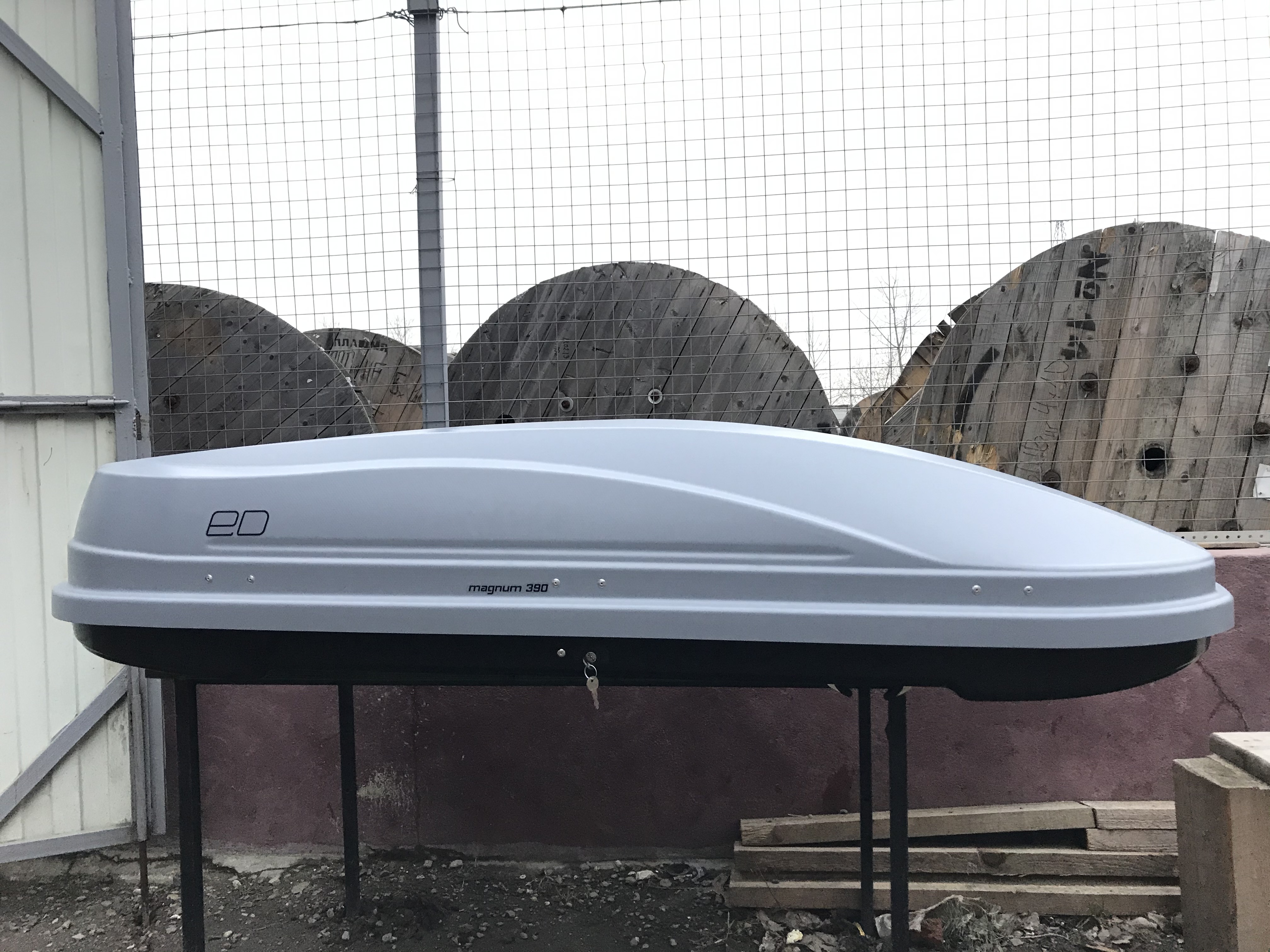 Автобокс на крышу ED Magnum 390 серый карбон быстросъем