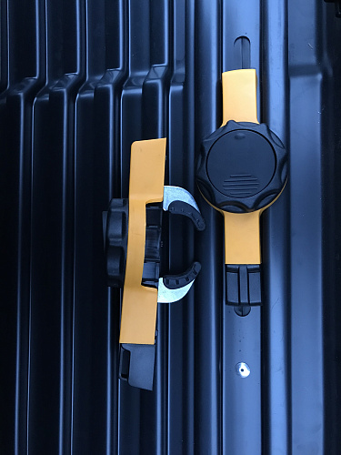 Автобокс на крышу ED Magnum 390 silver carbon quick release (ЕД Магнум 390 серый карбон быстросъем)