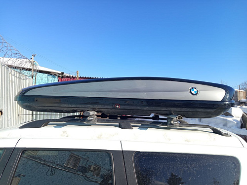 Автобокс BMW чёрный/серый глянцевый двусторонний